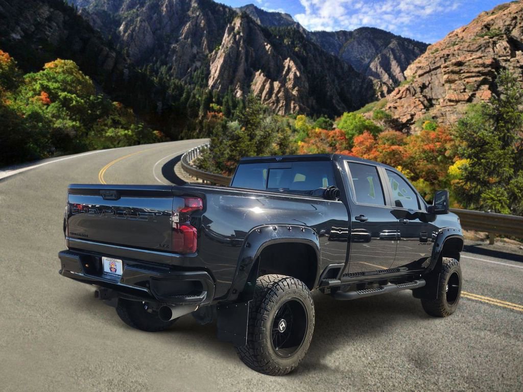 Used 2021 Chevrolet Silverado 2500 LTZ w/ LTZ Plus Package image 3
