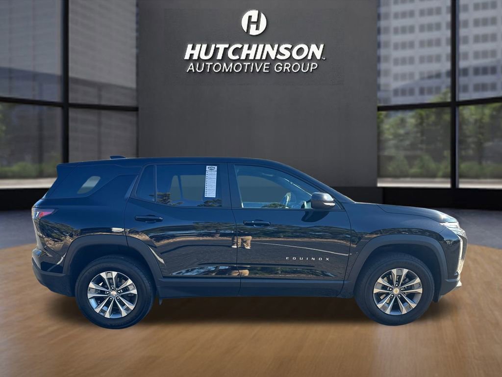 Certified 2025 Chevrolet Equinox LT image 2