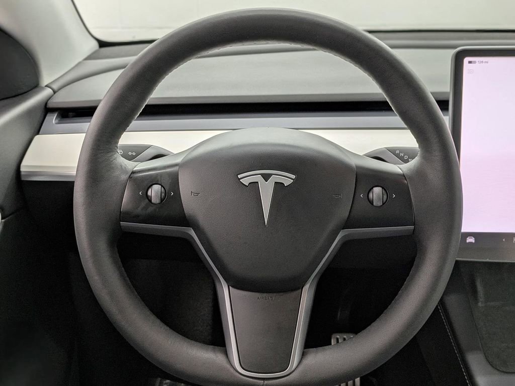 Used 2022 Tesla Model Y Performance image 24