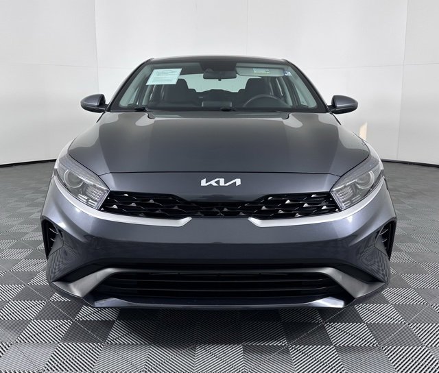 Used 2024 Kia Forte LXS image 3