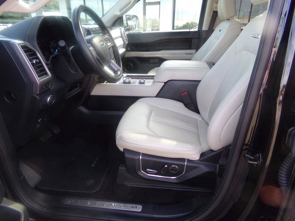 Used 2021 Ford Expedition Platinum image 11