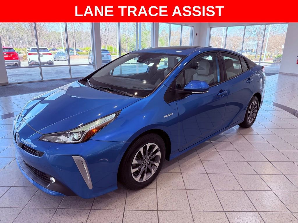 Used 2022 Toyota Prius Limited w/ Premium Convenience Package image 3