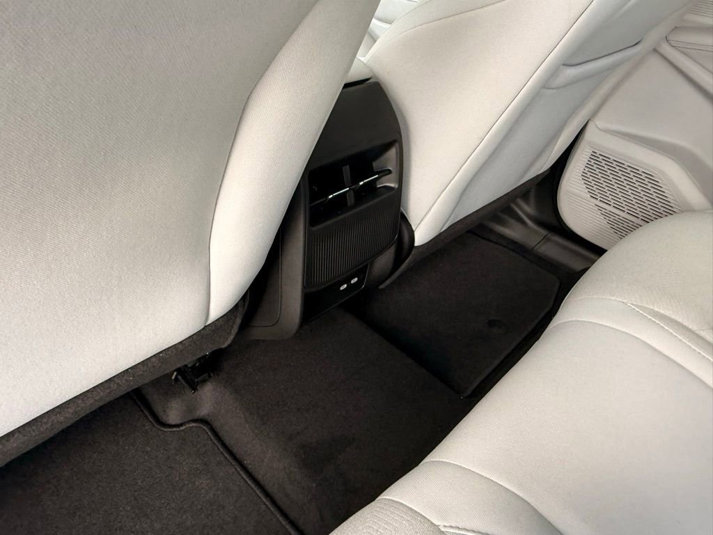 New 2026 Jeep Cherokee Laredo image 27