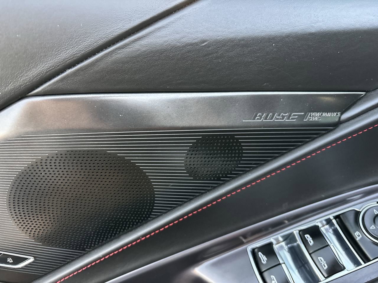 Used 2023 Chevrolet Corvette Stingray Premium Conv w/ Stealth Interior Trim Package image 17