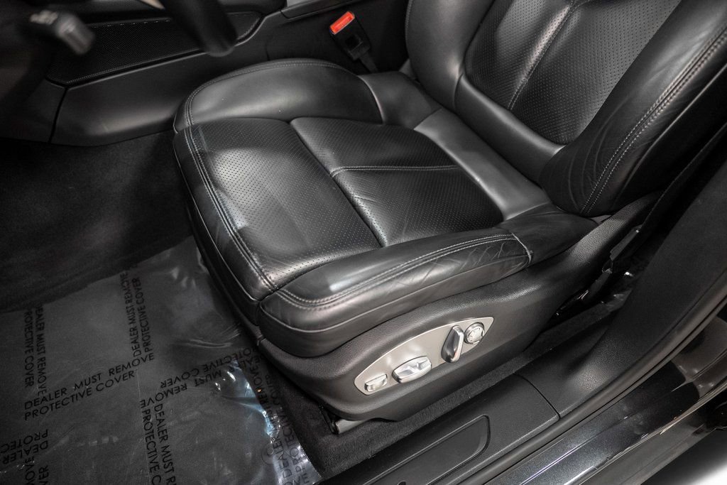 Used 2017 Porsche Macan image 32