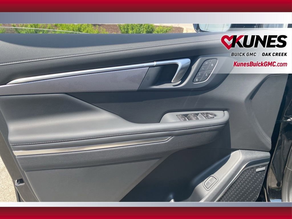 New 2026 Buick Enclave Sport Touring w/ Power Package image 7