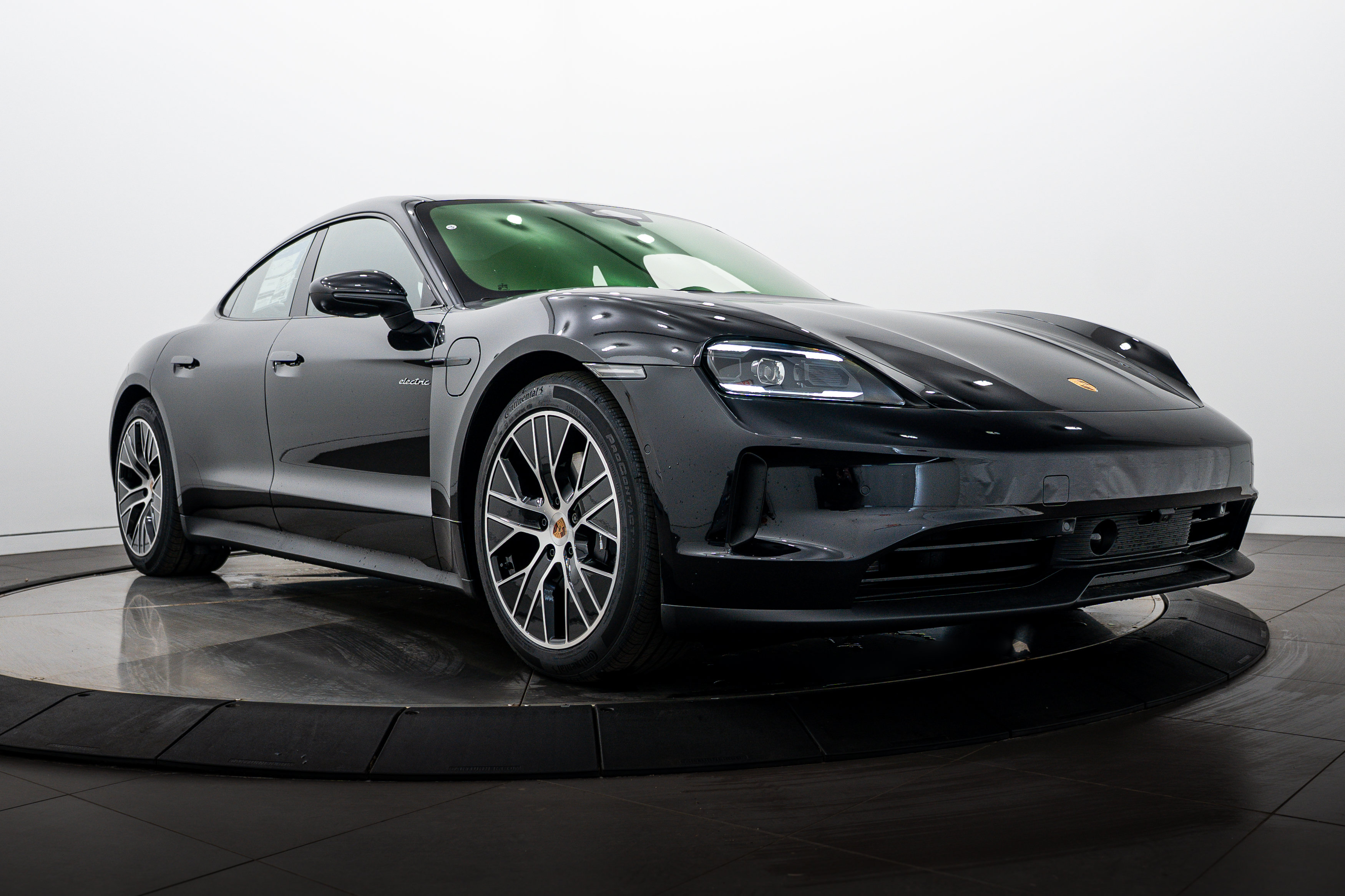 New 2026 Porsche Taycan AWD/4WD image 9
