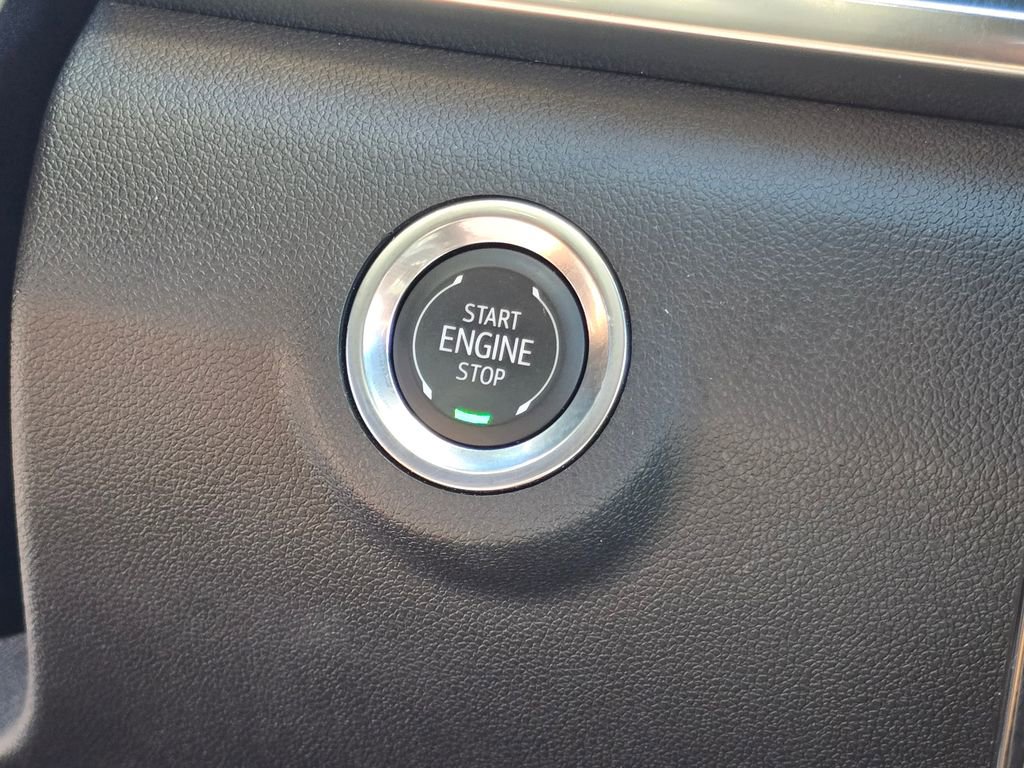 Used 2025 GMC Terrain Elevation image 22