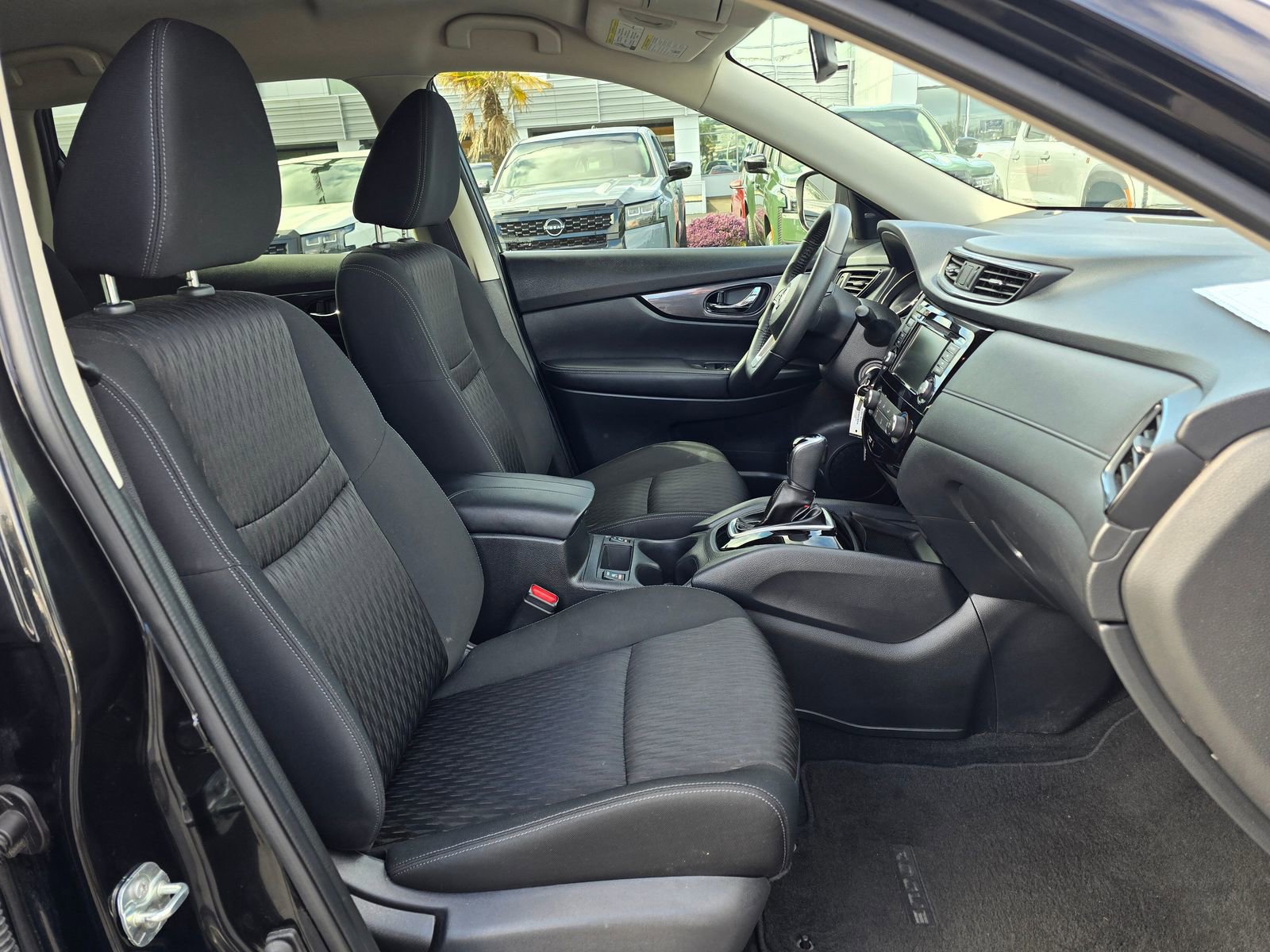 Used 2020 Nissan Rogue S w/ Special Edition Package image 35