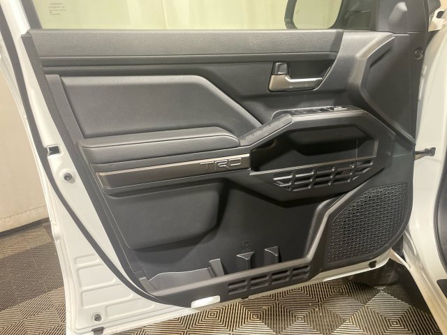 Certified 2025 Toyota Tacoma TRD Off-Road w/ TRD Off Road Upgrade Package AWD/4WD image 28