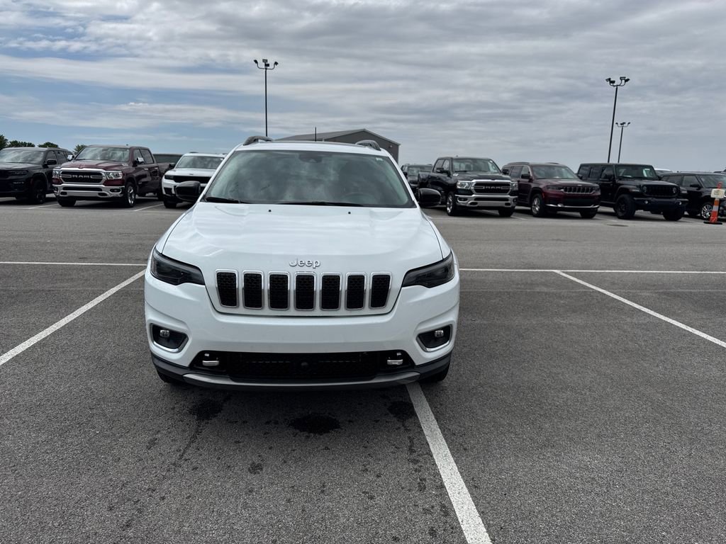 Used 2022 Jeep Cherokee Limited w/ Elite Package AWD/4WD image 2
