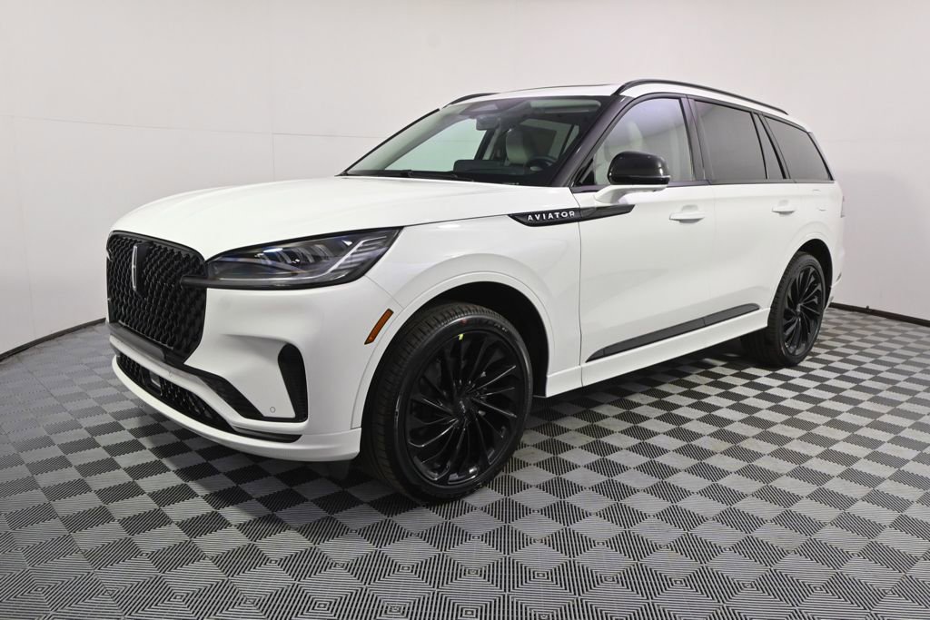 New 2026 Lincoln Aviator Reserve image 2