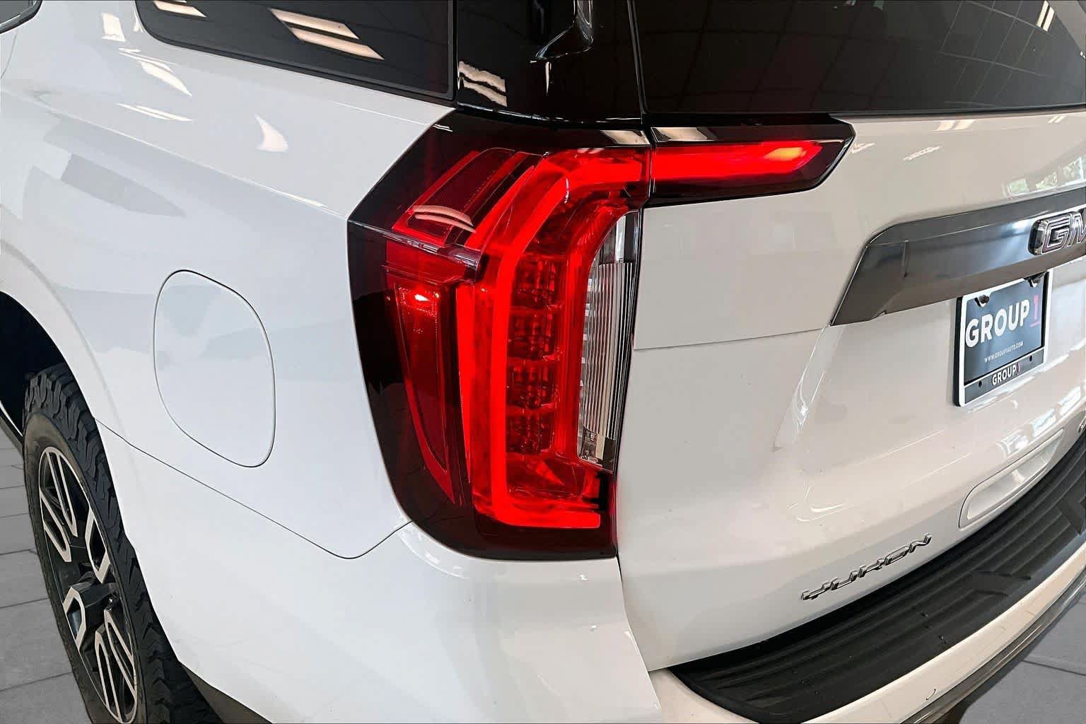 Used 2022 GMC Yukon AT4 AWD/4WD image 28