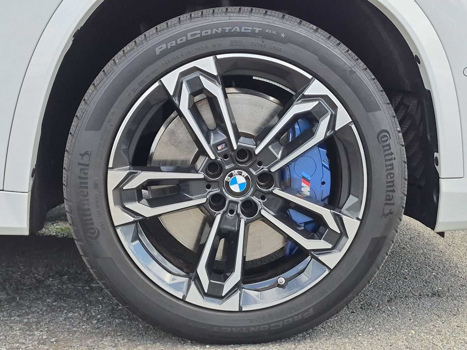 Used 2025 BMW X1 M35i w/ Shadowloine Package AWD/4WD image 14
