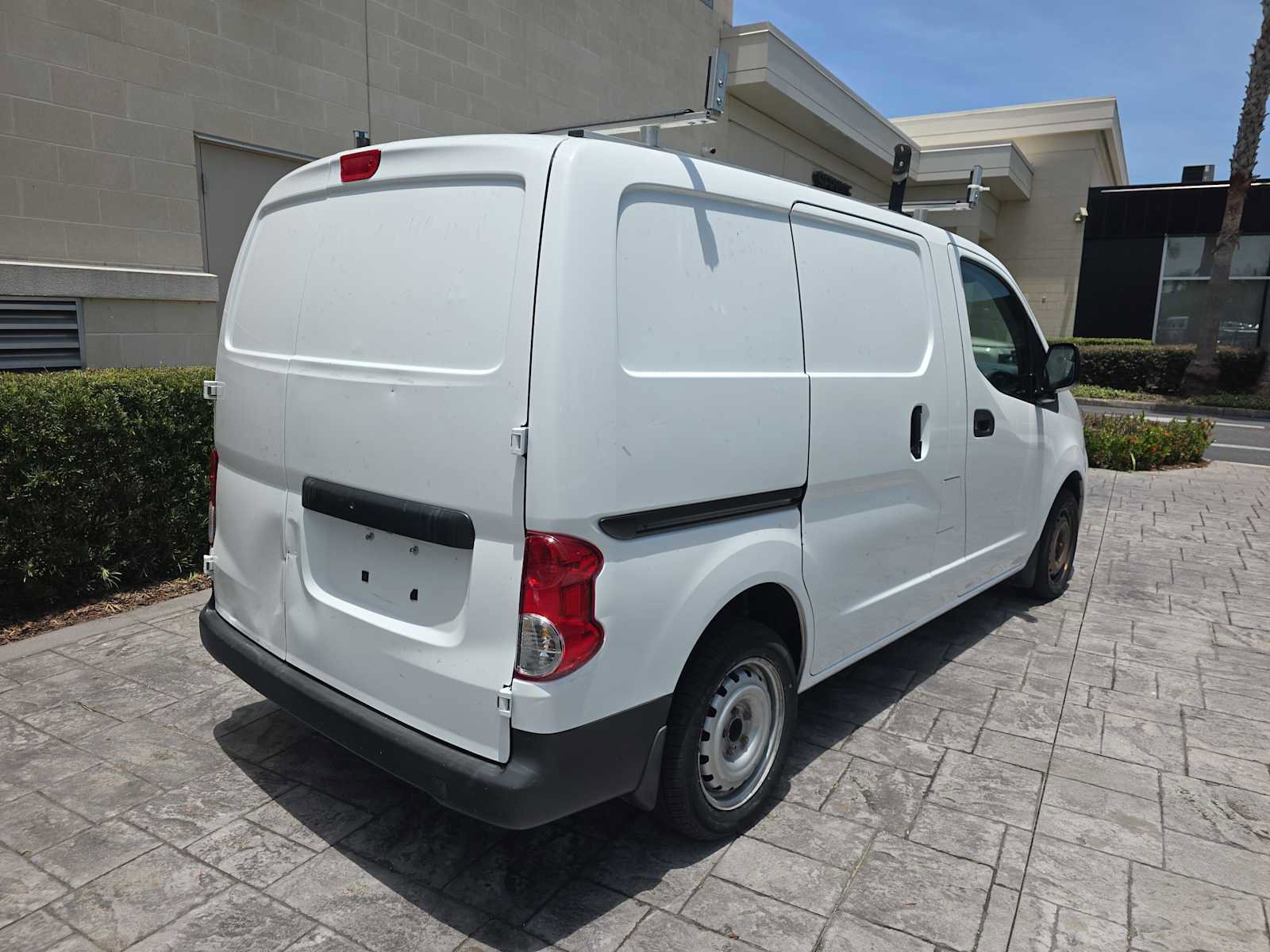 Used 2021 Nissan NV200 S FWD image 3