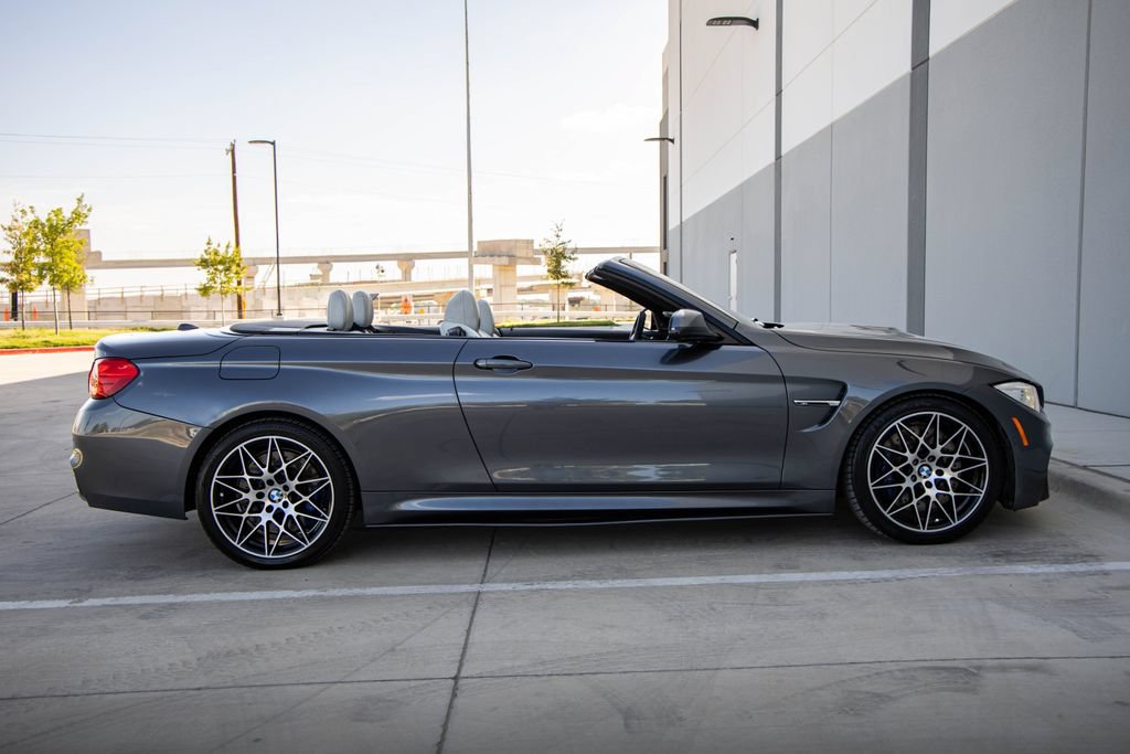 Used 2016 BMW M4 Convertible RWD image 10