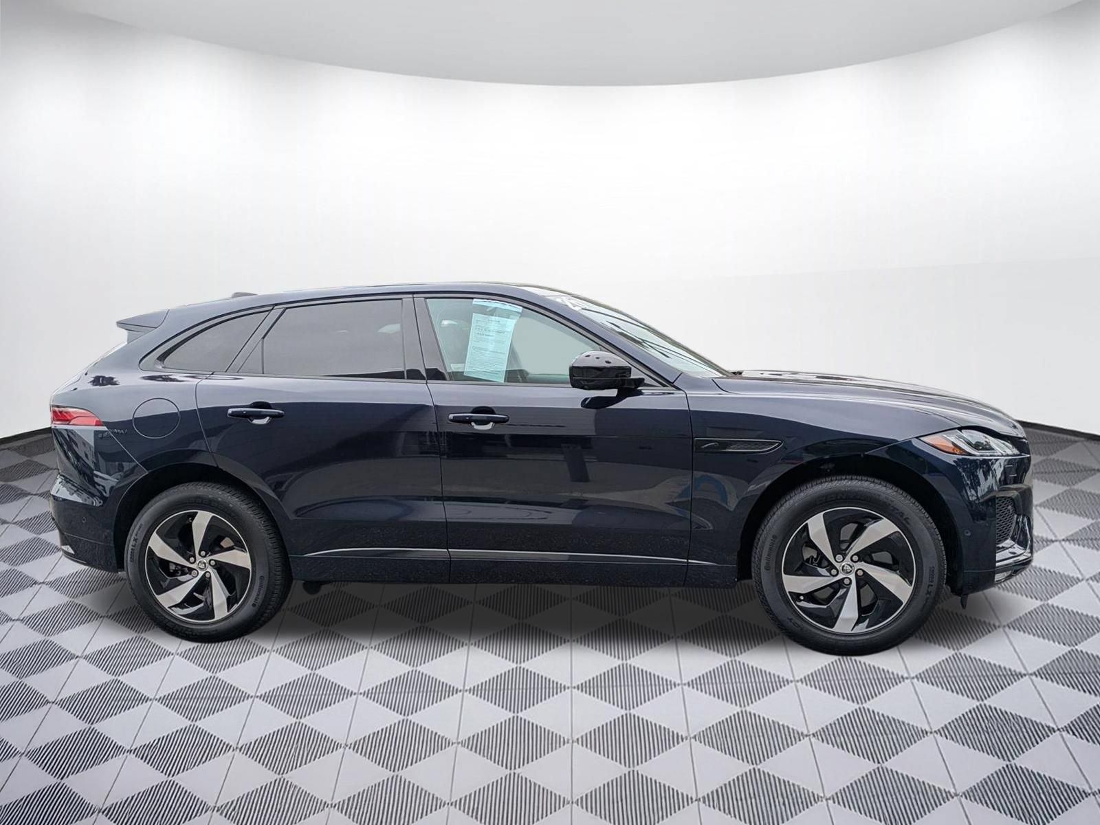 Used 2026 Jaguar F-PACE R-Dynamic S AWD/4WD image 6