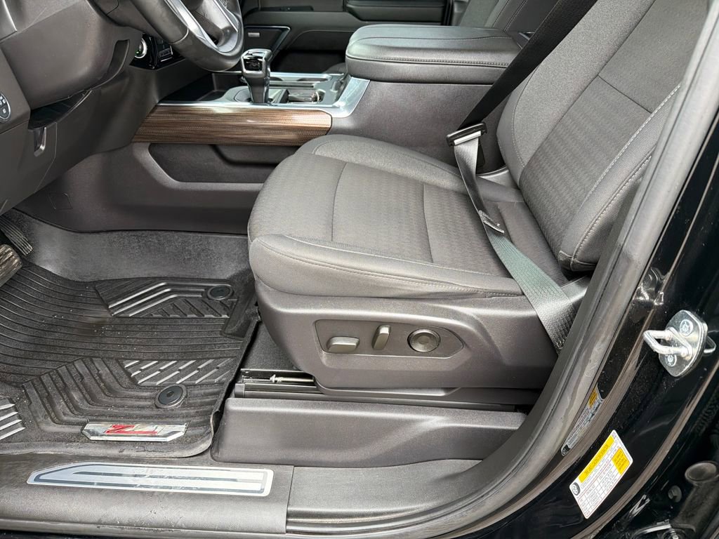 Used 2024 Chevrolet Silverado 1500 LT Trail Boss w/ Convenience Package II AWD/4WD image 15