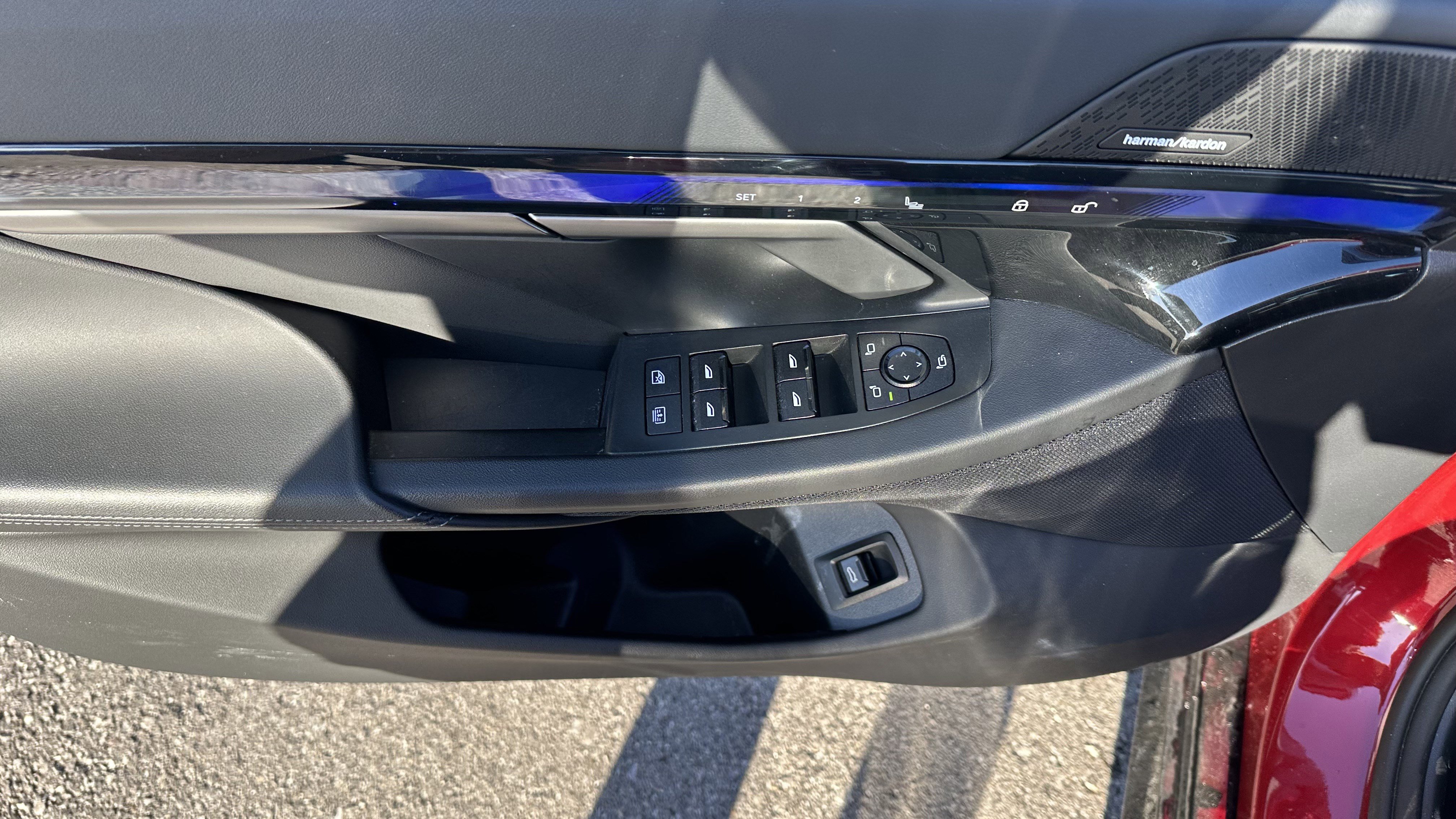 Used 2024 BMW 540i xDrive 540i xDrive w/ Premium Package image 17