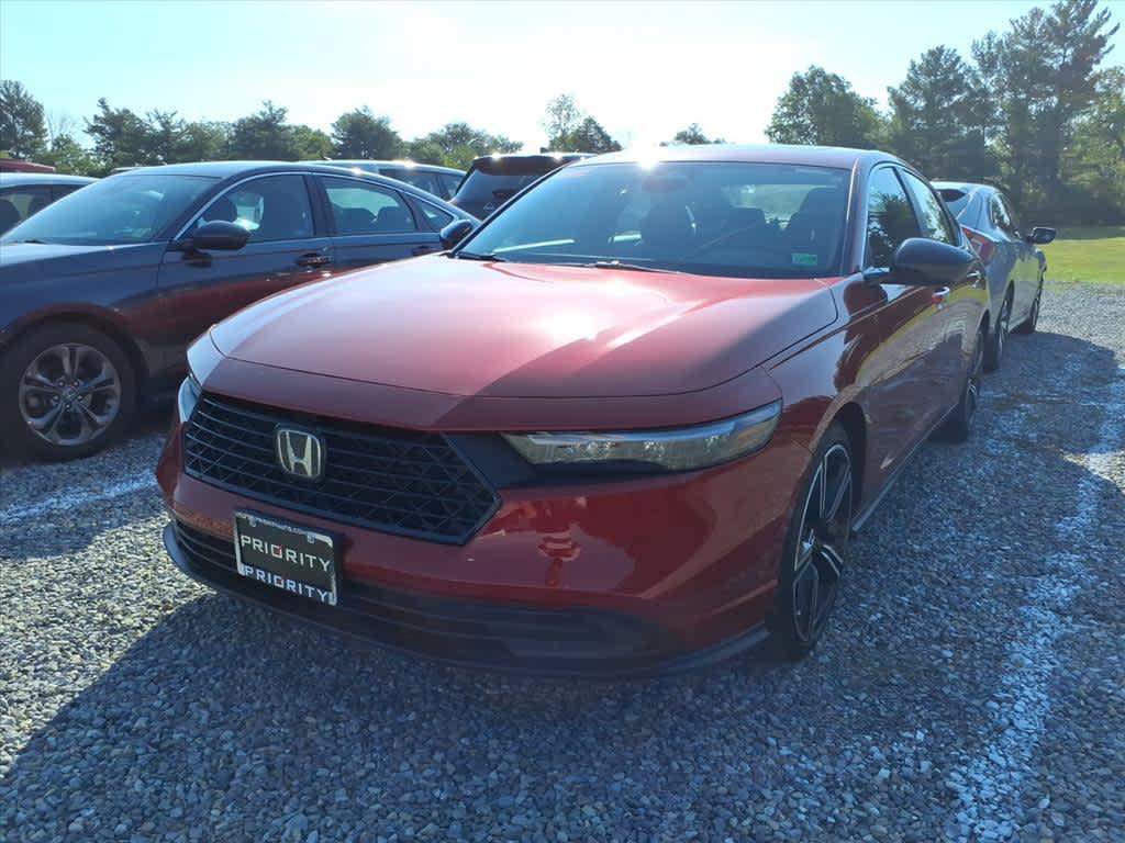 Used 2025 Honda Accord Sport image 3