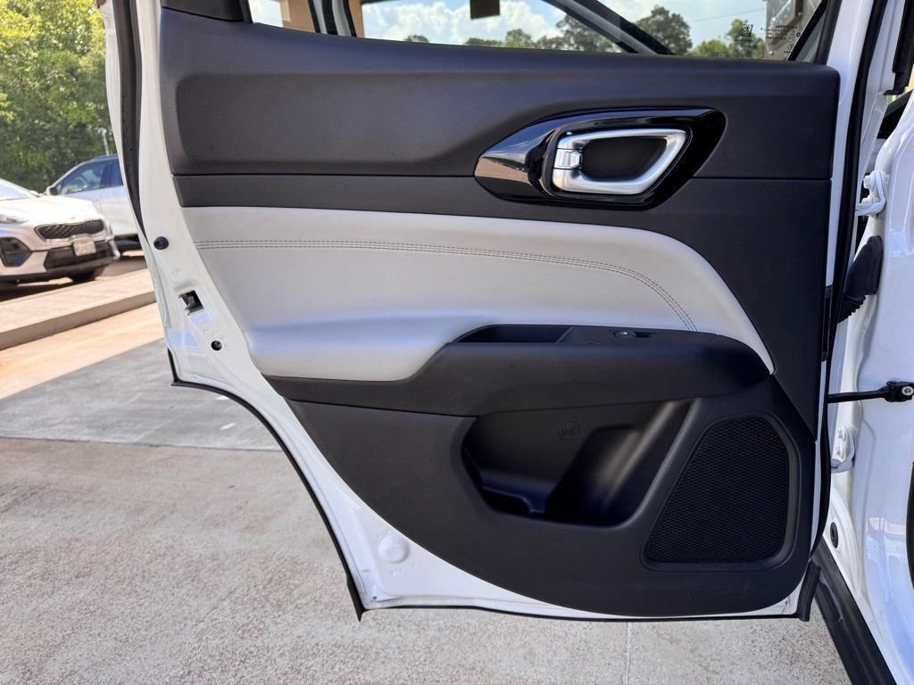 Used 2024 Jeep Compass Limited image 22