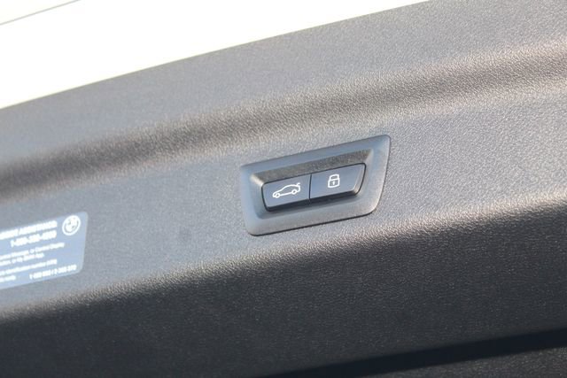 Used 2025 BMW X1 xDrive28i w/ Technology Package image 9