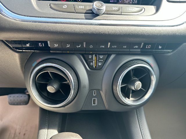 Used 2019 Chevrolet Blazer LT FWD image 39