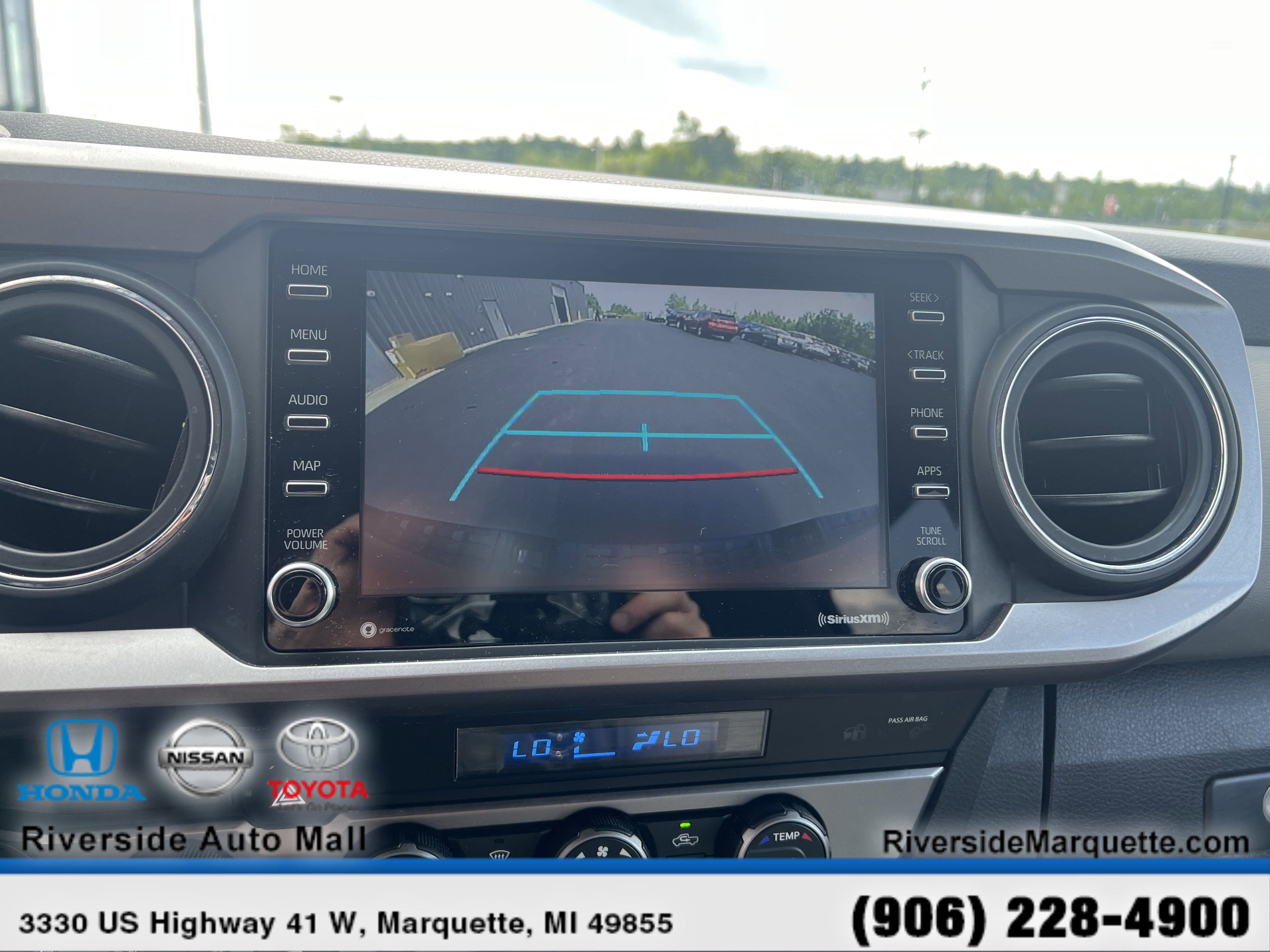 Used 2023 Toyota Tacoma SR5 w/ Technology Package image 23