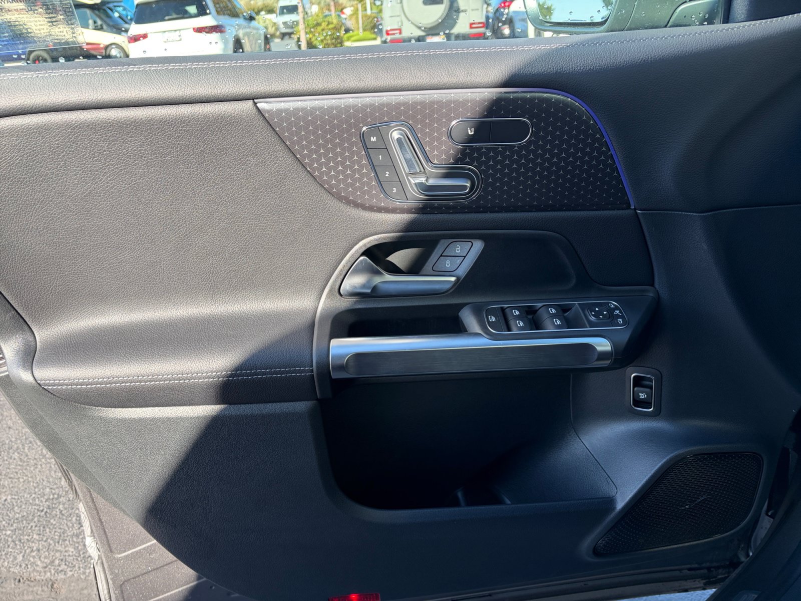 New 2026 Mercedes-Benz GLB 250 4MATIC image 13