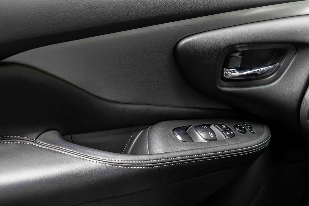 Certified 2024 Nissan Murano SV w/ SV Midnight Edition Package image 14