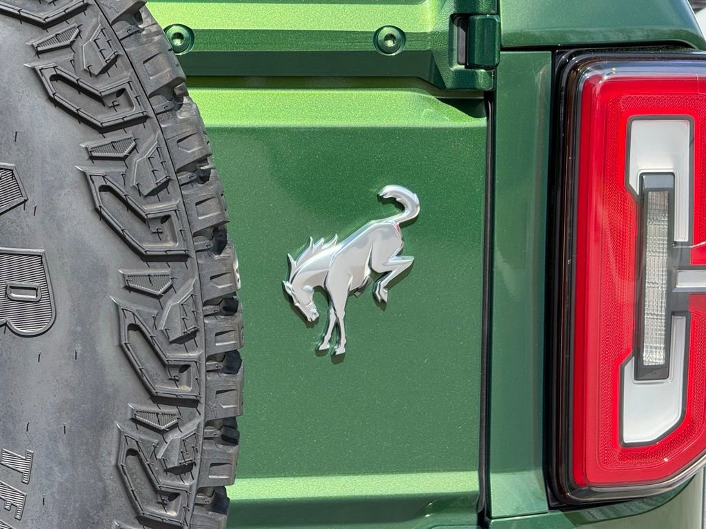 Used 2024 Ford Bronco Everglades image 40