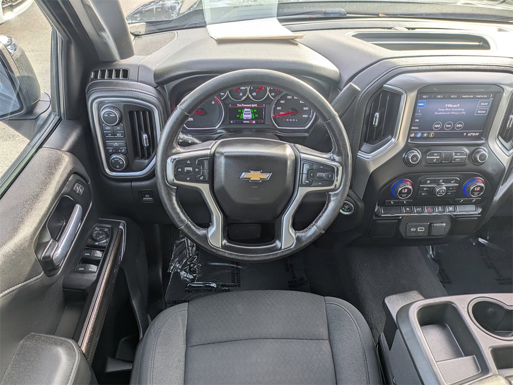 Used 2021 Chevrolet Silverado 1500 LT image 18