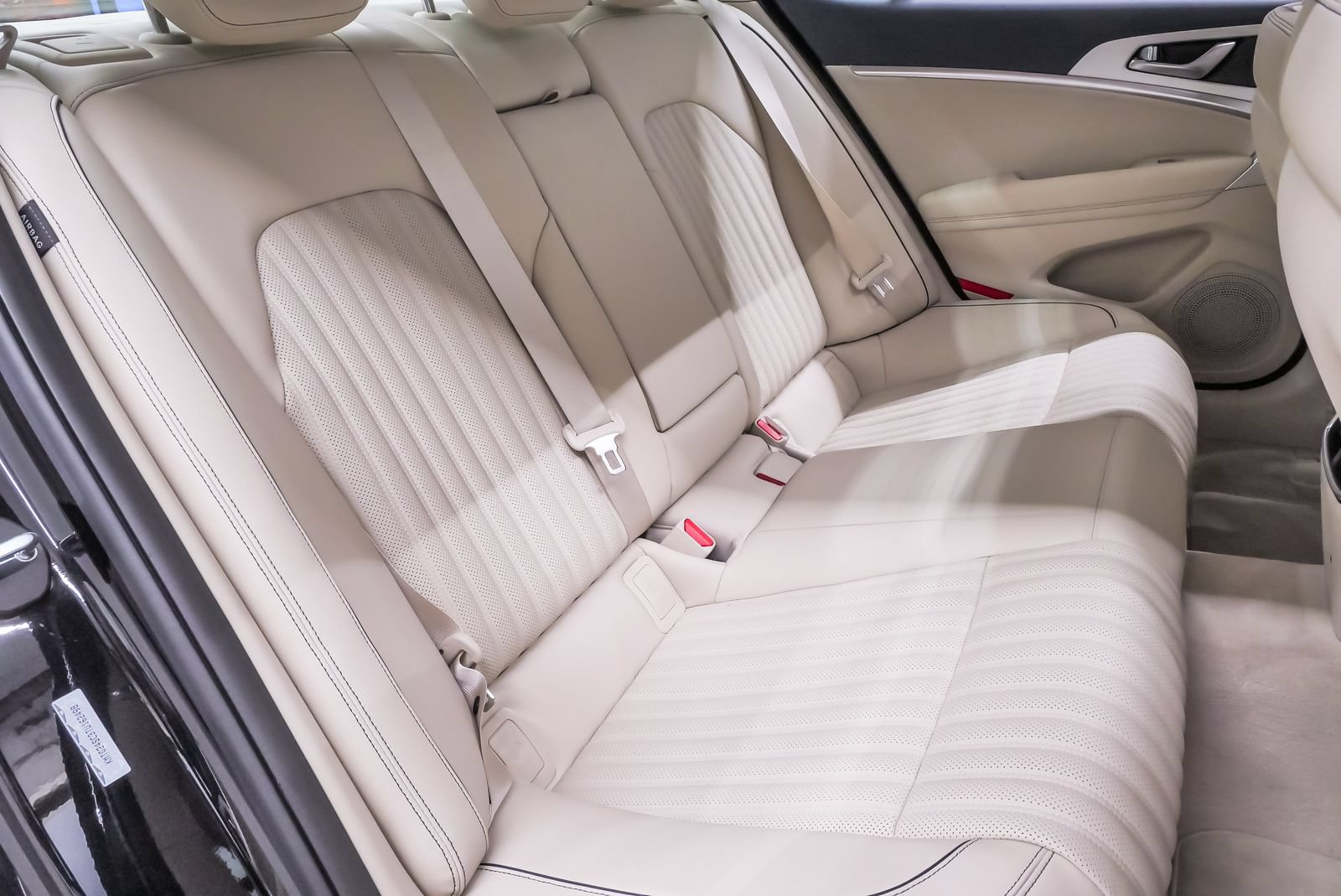 Certified 2026 Genesis G70 2.5T Prestige RWD image 12