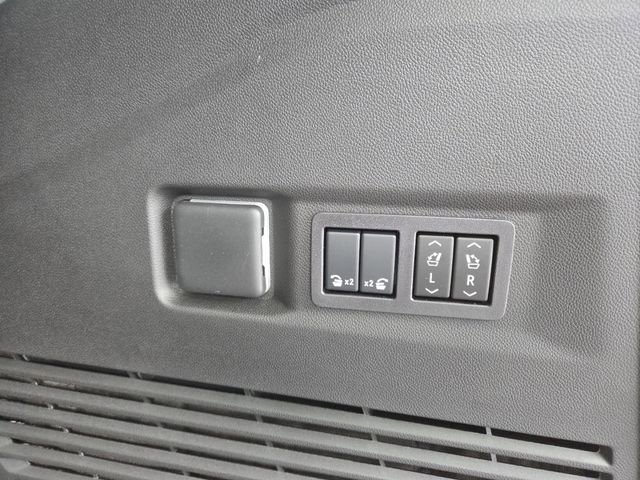 New 2026 GMC Yukon Elevation w/ Elevation Premium Package image 19