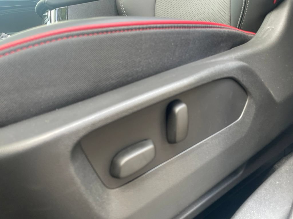 Used 2023 Buick Envision Essence w/ Technology Package I AWD/4WD image 20