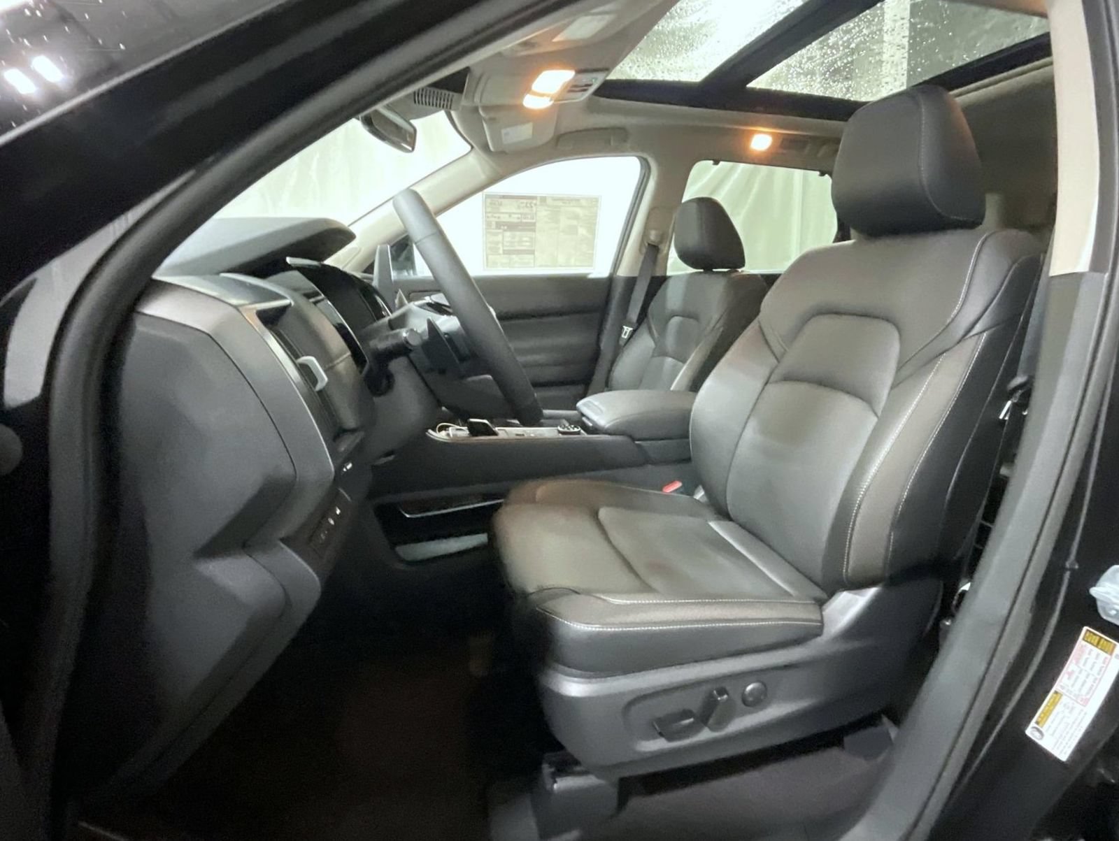 New 2026 Nissan Pathfinder SL w/ SL Premium Package (P04) AWD/4WD image 11