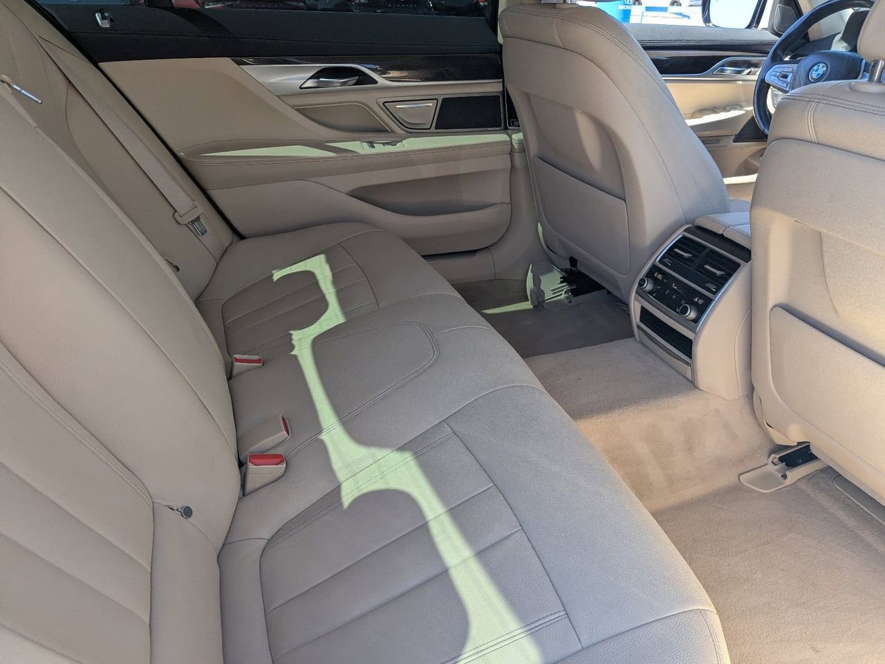 Used 2018 BMW 740e xDrive w/ Driver Assistance Package AWD/4WD image 11