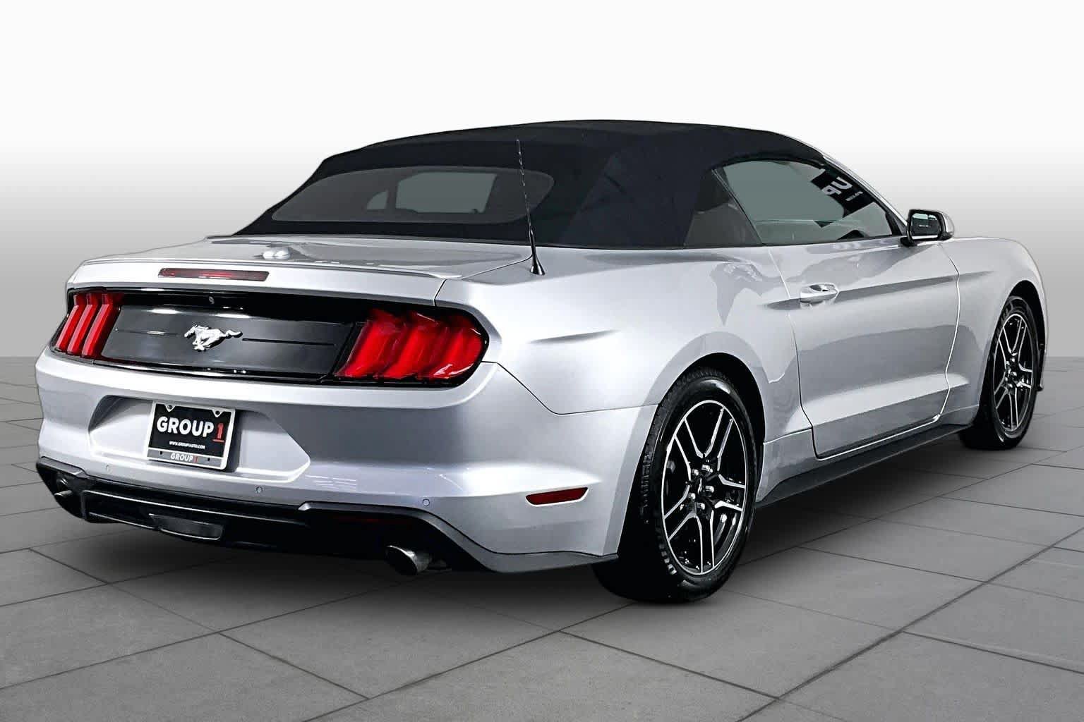 Used 2019 Ford Mustang Premium RWD image 12