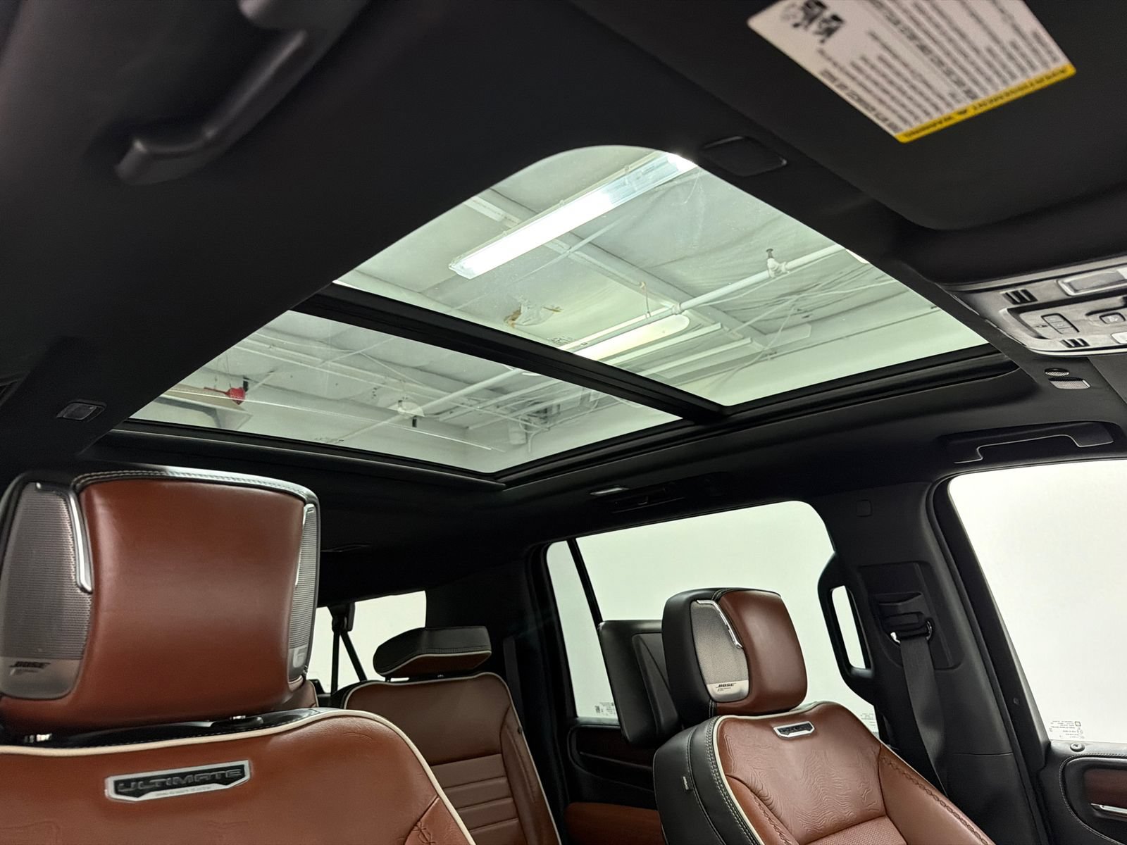 Used 2023 GMC Yukon XL Denali Ultimate AWD/4WD image 16