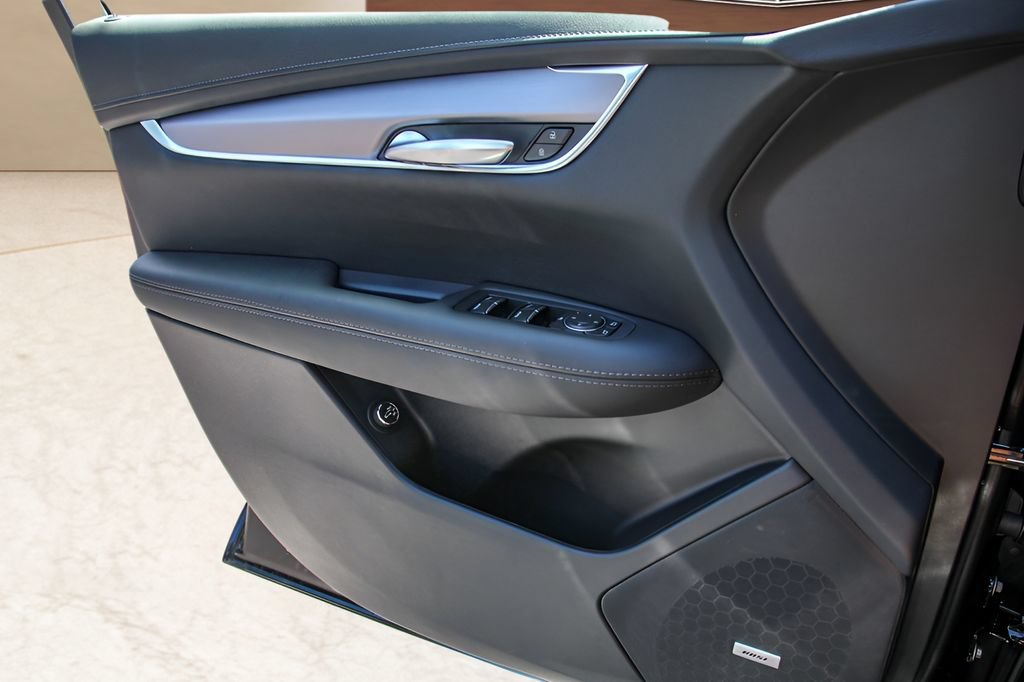 Certified 2025 Cadillac XT5 Luxury FWD image 22