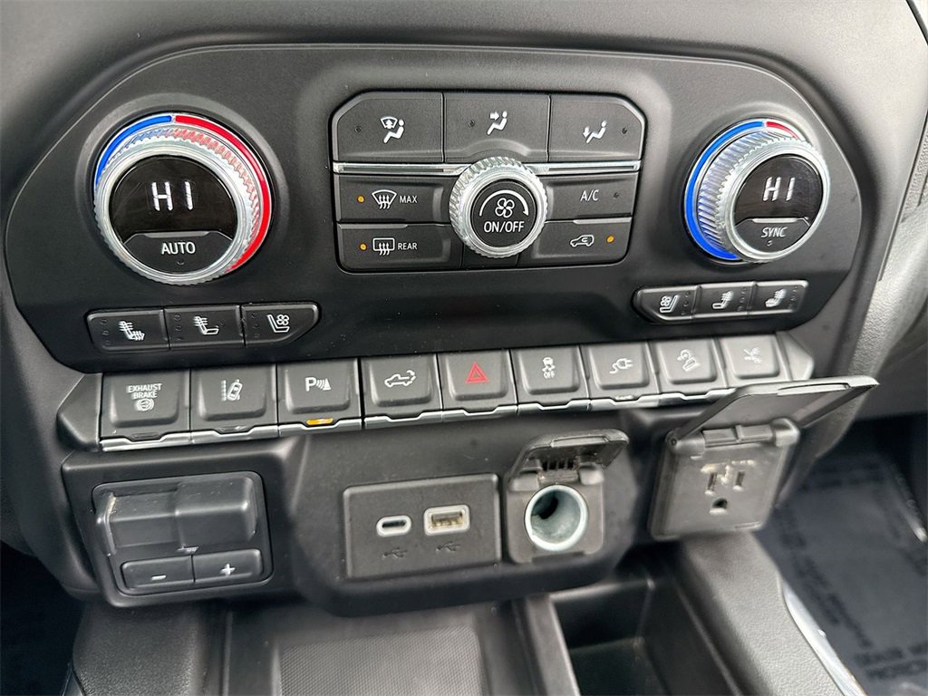 Used 2022 GMC Sierra 3500 Denali w/ Denali Ultimate Package image 19