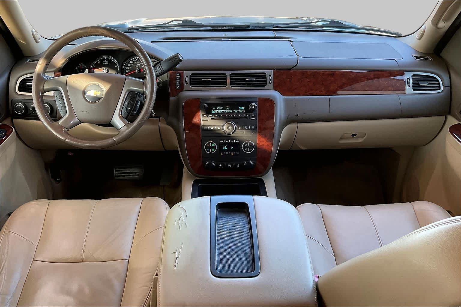 Used 2013 Chevrolet Tahoe LT w/ Luxury Package AWD/4WD image 15