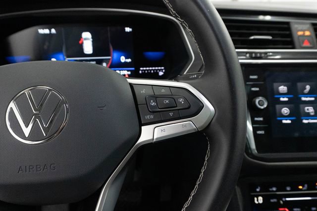 Used 2024 Volkswagen Tiguan SE image 24