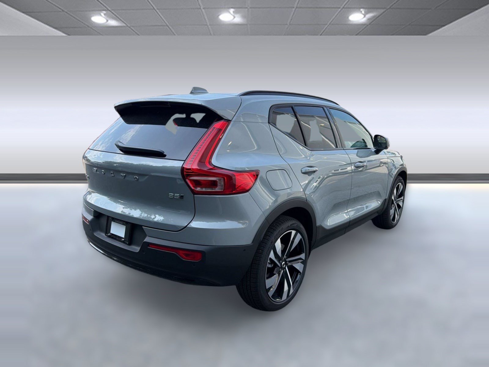 New 2026 Volvo XC40 B5 Ultra w/ Protection Package Premier AWD/4WD image 9