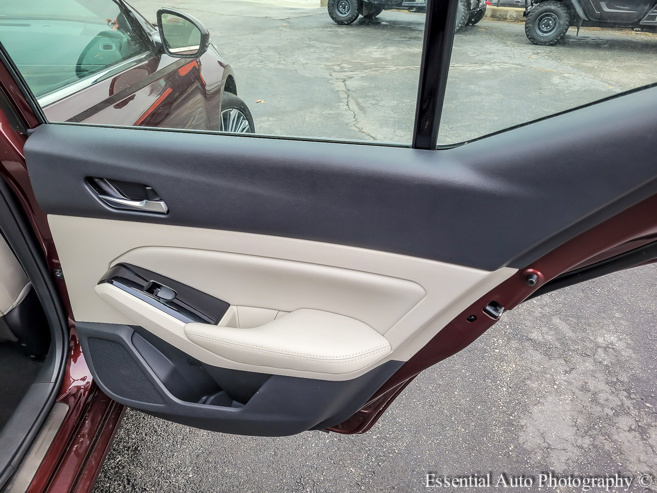 Used 2024 Nissan Altima 2.5 SL image 32