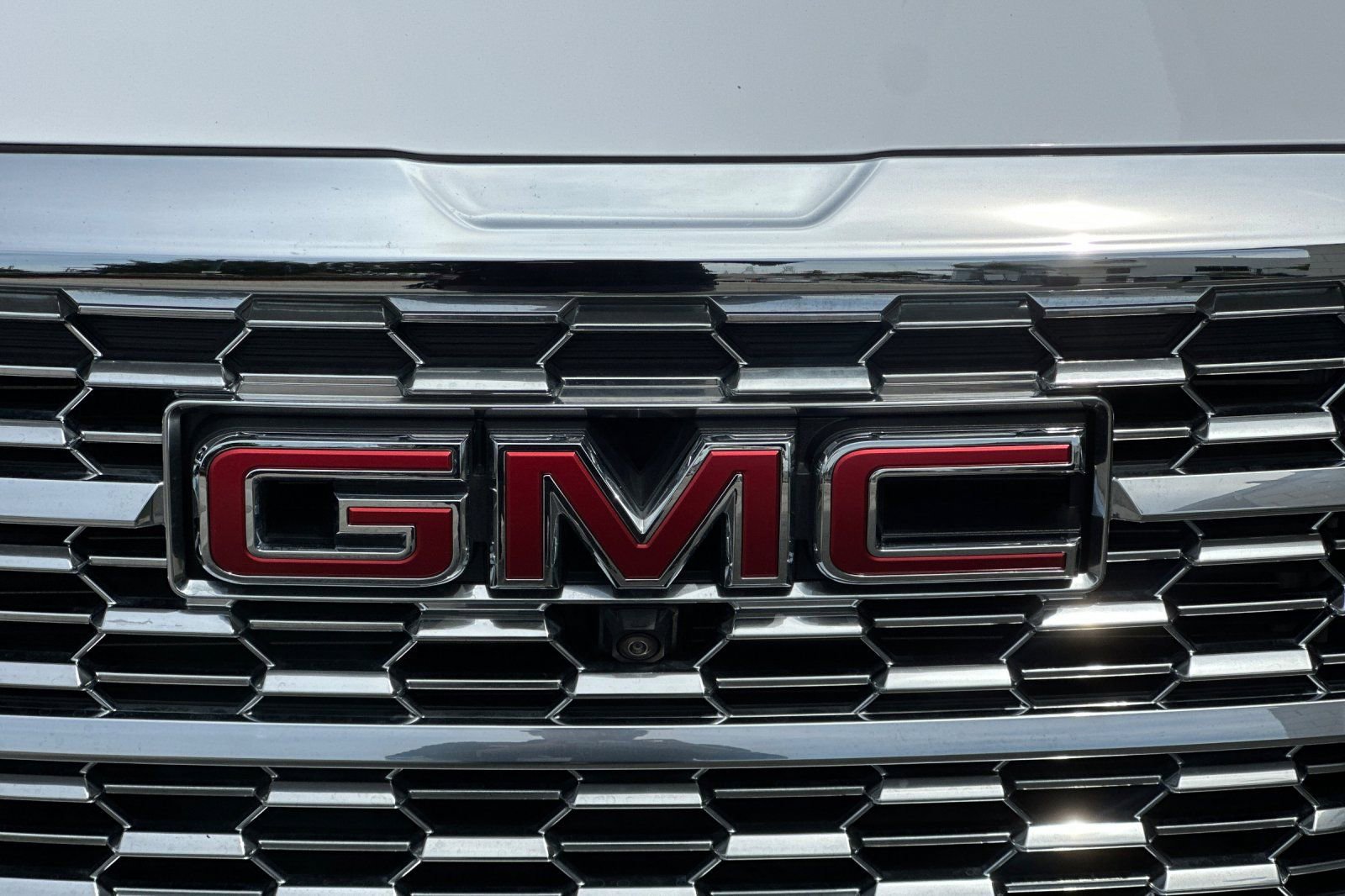 Certified 2024 GMC Terrain Denali w/ Denali Premium Package image 40