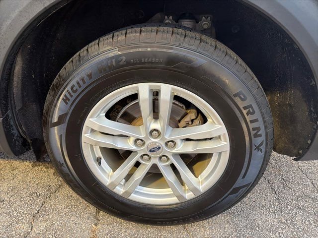 Used 2020 Ford Explorer XLT w/ Equipment Group 202A image 28