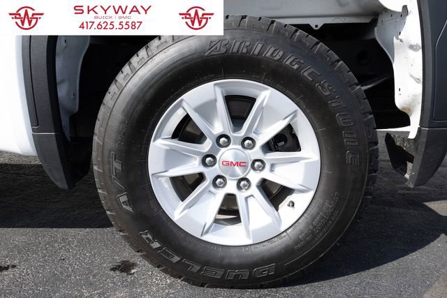 Used 2025 GMC Sierra 1500 SLE image 29