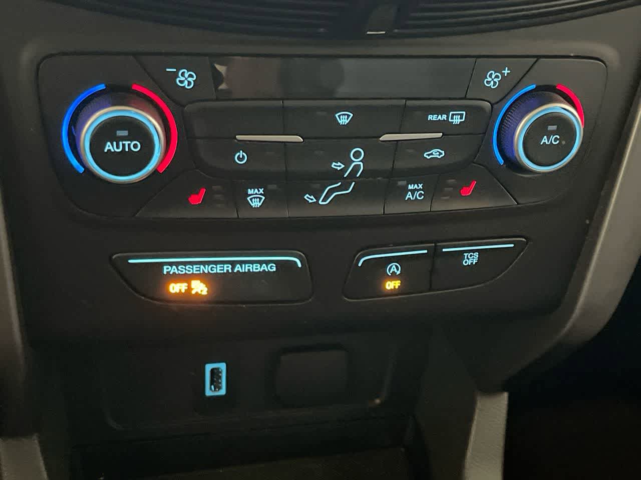 Used 2018 Ford Escape SE AWD/4WD image 18