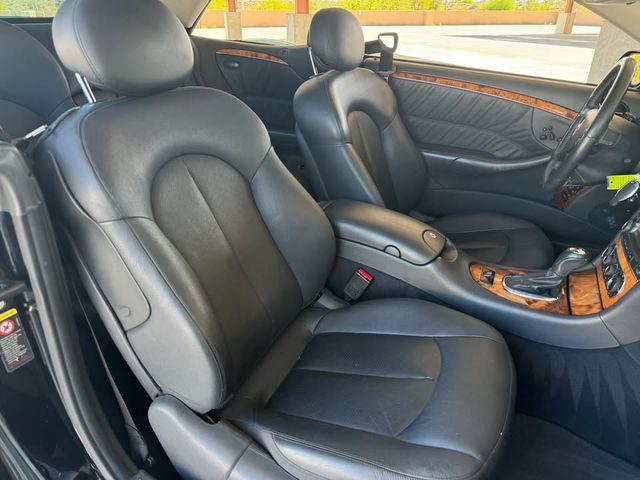 Used 2005 Mercedes-Benz CLK 320 Cabriolet image 39
